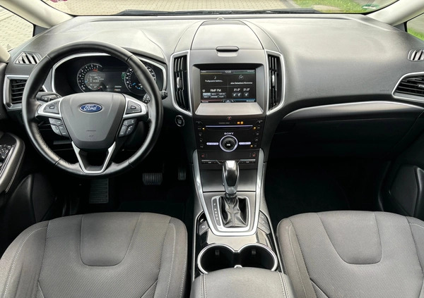 Ford S-Max cena 49900 przebieg: 235000, rok produkcji 2015 z Szczecin małe 781